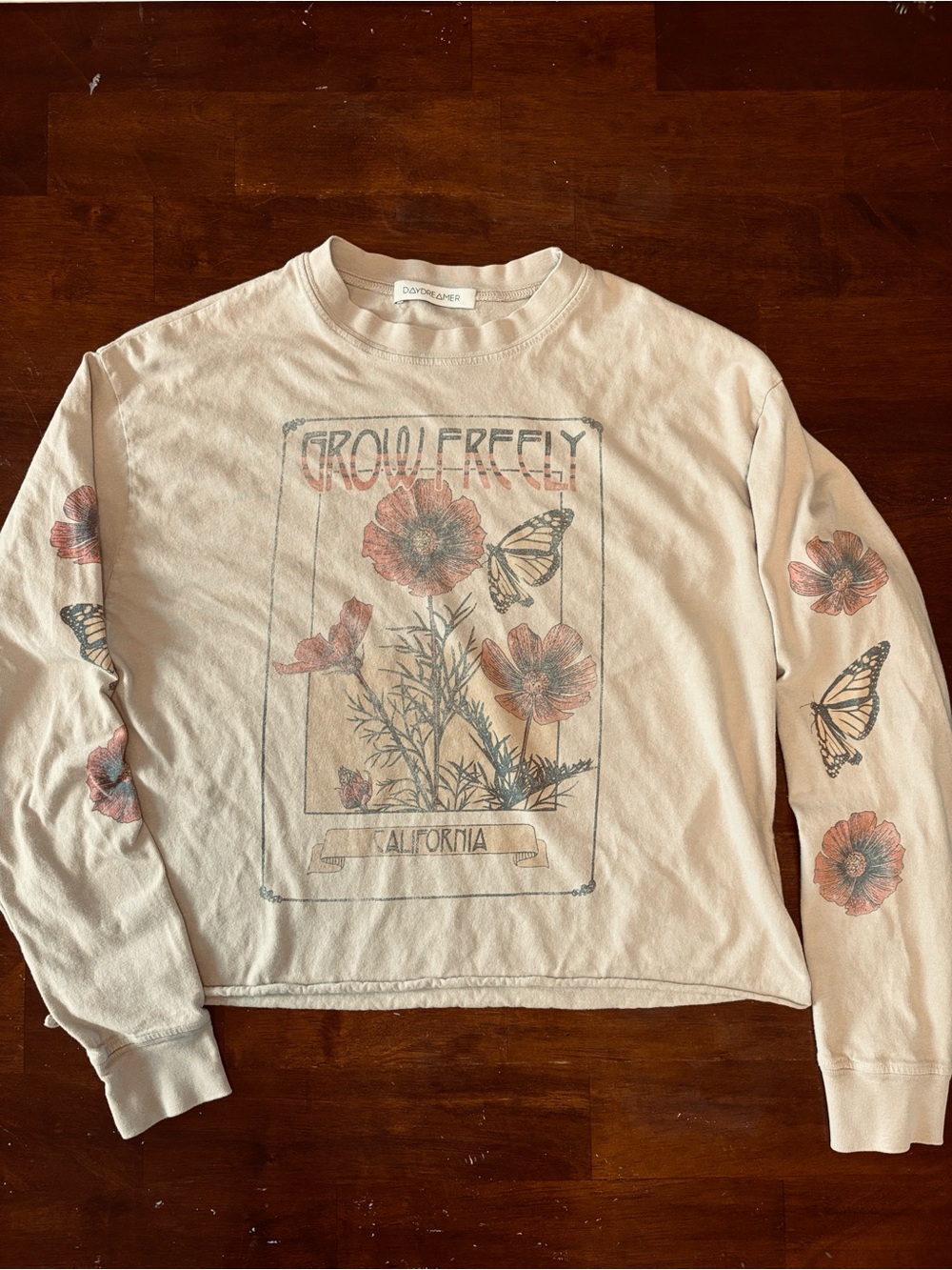 Rare Daydreamer Grow Freely Long Sleeve Cropped Tee
